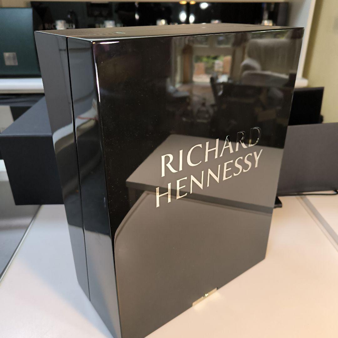 正規品のヘネシー リシャール、未開封、専用箱、外箱 、ギャランティカード付き