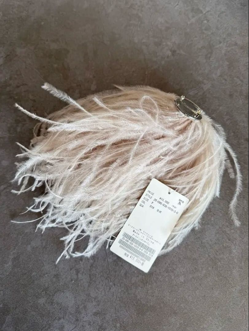 新品♡ふわふわ♡VERMEIL par iena オーストリッチコサージュ