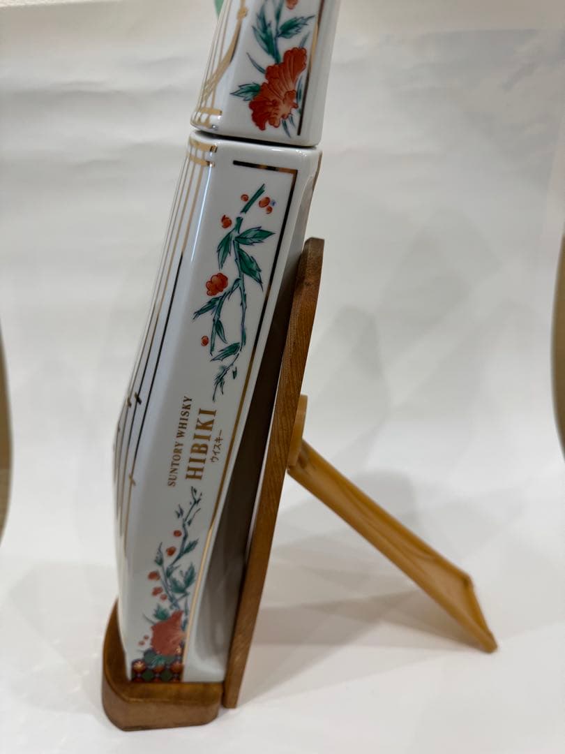 SUNTORY HIBIKI サントリー 響 琴型ボトル 陶器