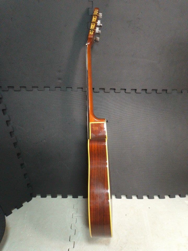 ヤマハ　YAMAHA　アコースティックギター　APX‐7N ハードケース付き