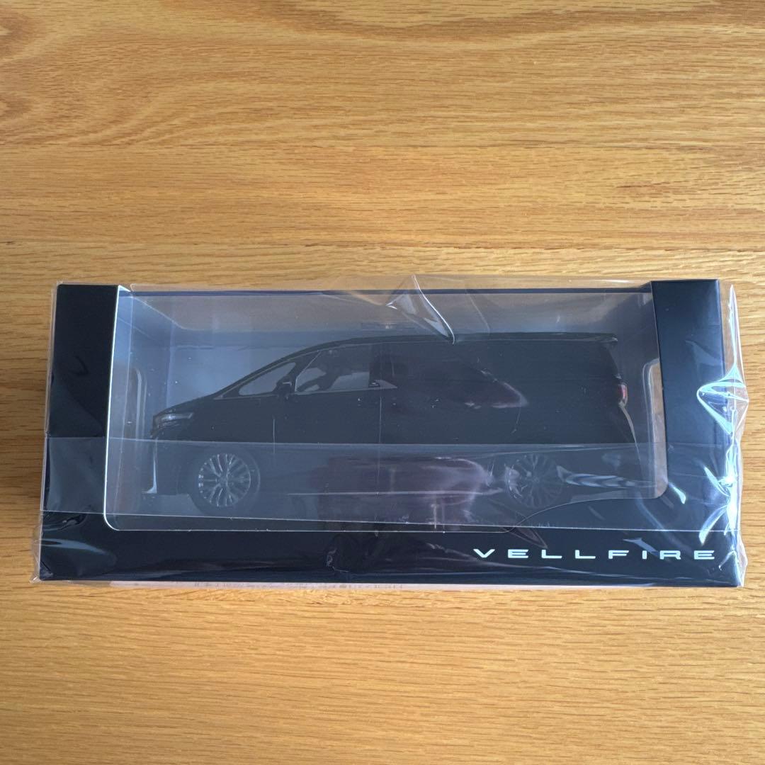 TOYOTA VELLFIRE 40系新型ヴェルファイア　ダイキャスト　1/30