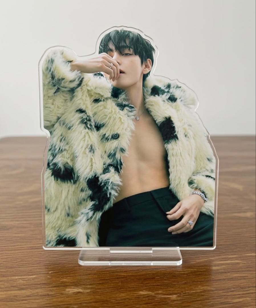 taehyung テヒョン　テテ 超BIGアクスタ　30cm
