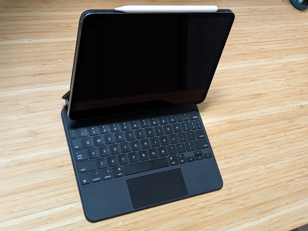 iPad本体 iPad Pro 11 128GB + Pencil + Keyboard