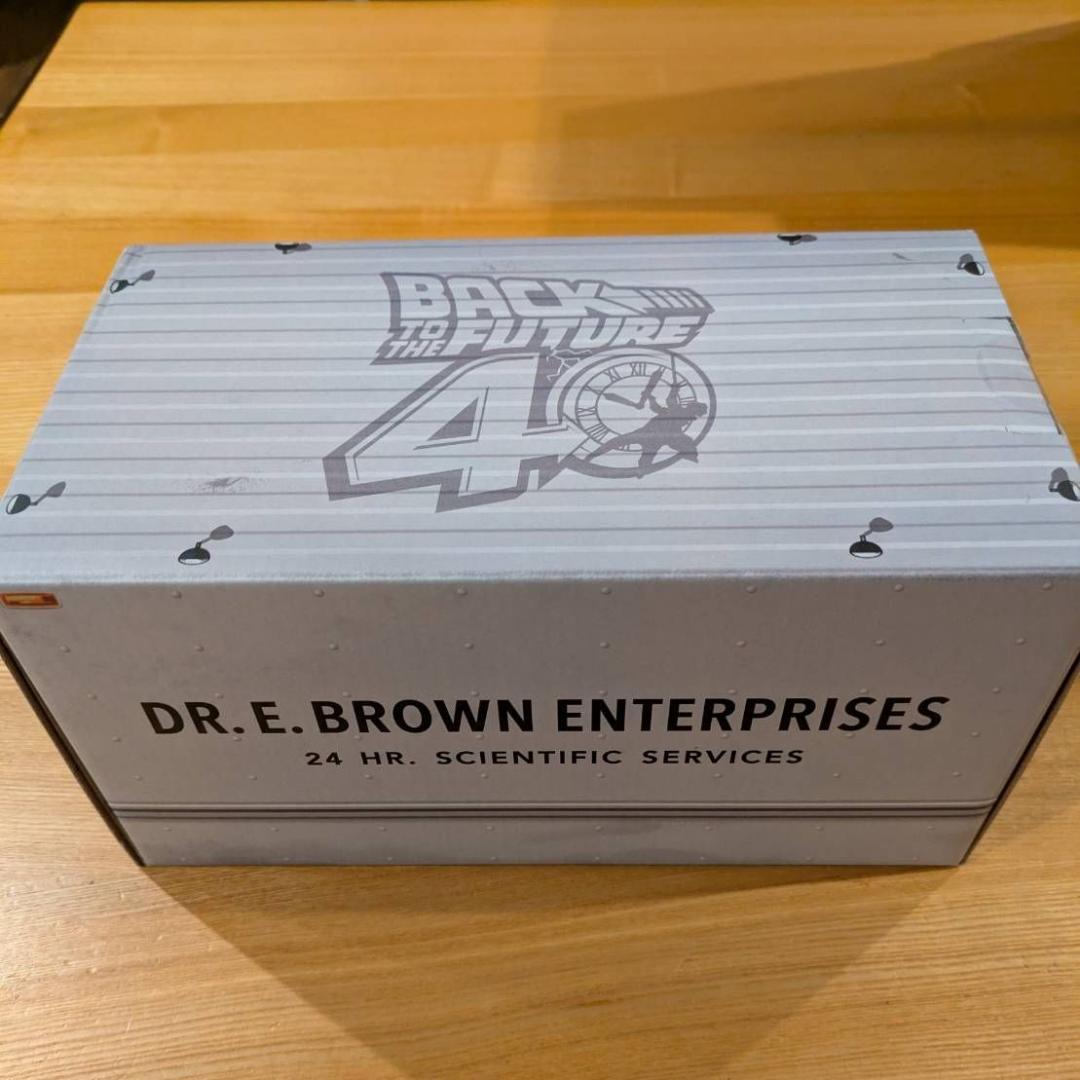 ホットウィール RLC 40周年記念 デロリアン タイムマシンセット BTTF