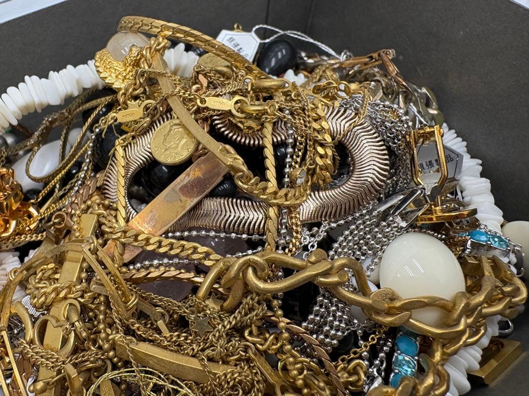 アクセサリー　ゴールド　シルバー　まとめ　1.1キロ