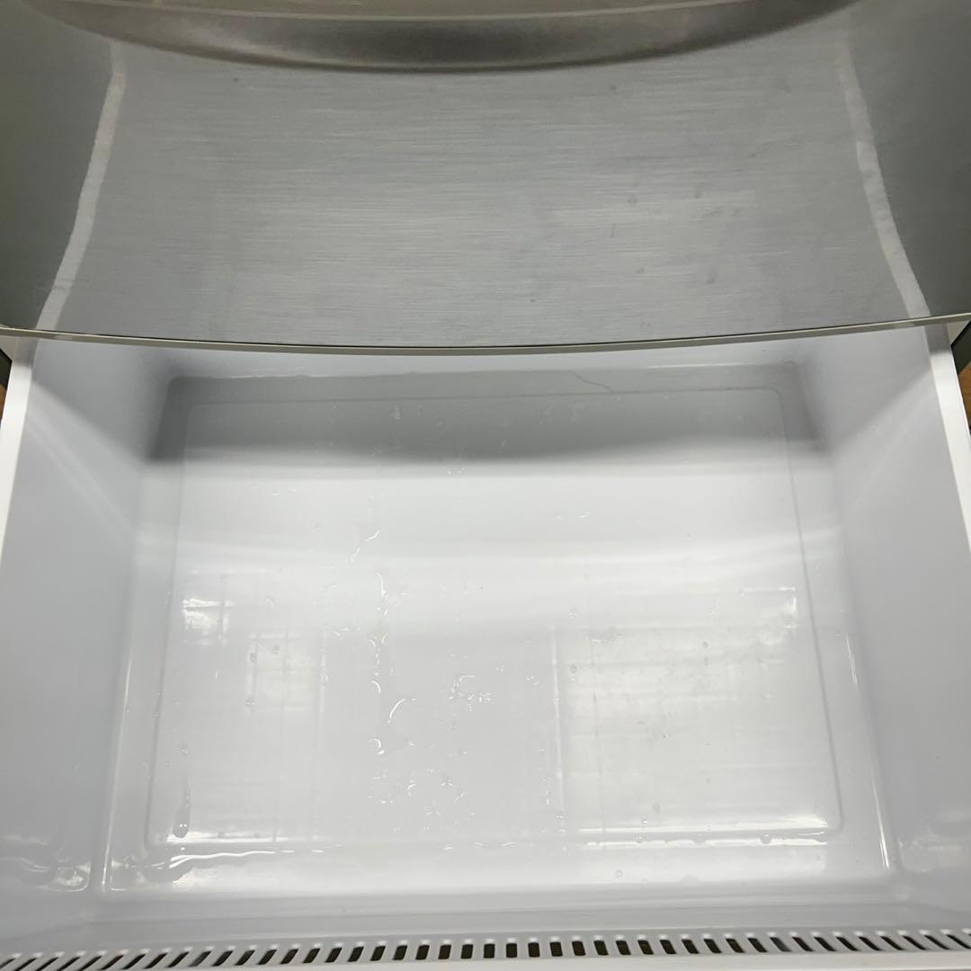 561 アクア　大型冷蔵庫　容量300L〜400L 右開き　4ドア　美品