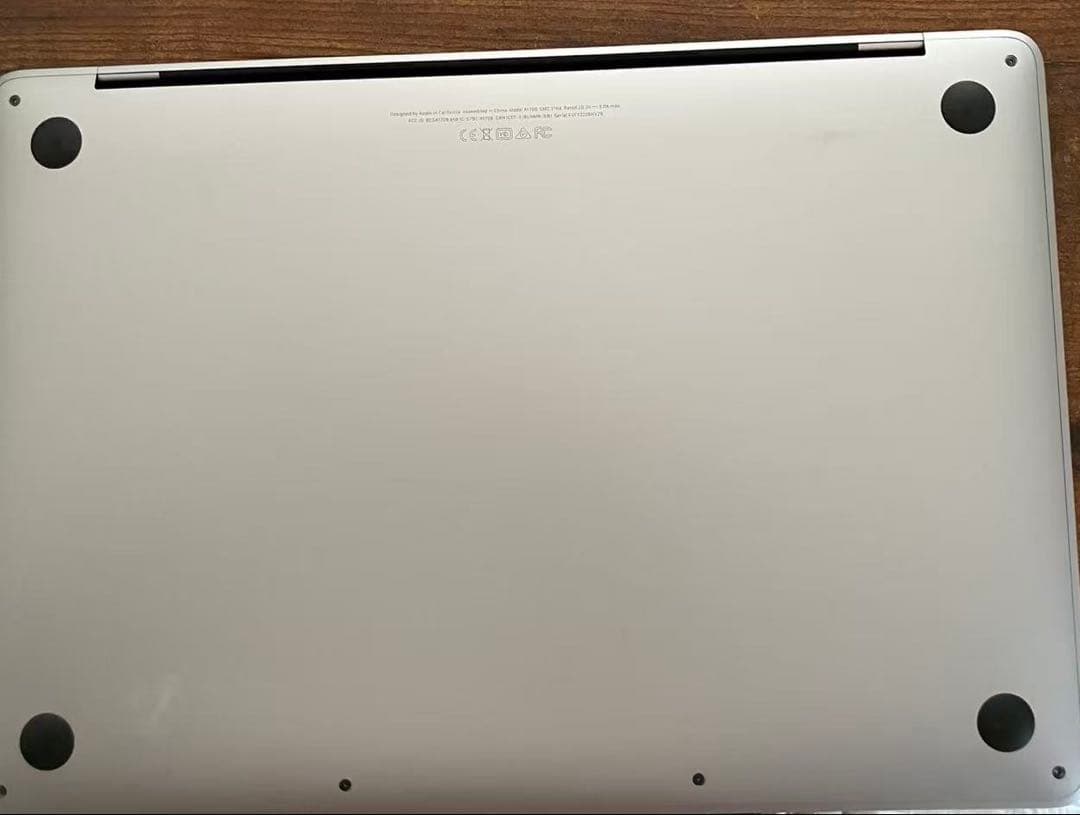 MacBook Pro 13インチ（2017 / Touch Barなし）