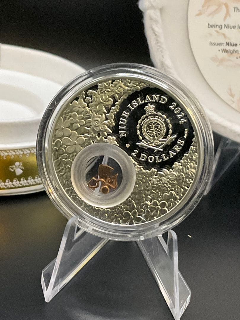 2024年ニウエ　守護天使　プルーフ銀貨