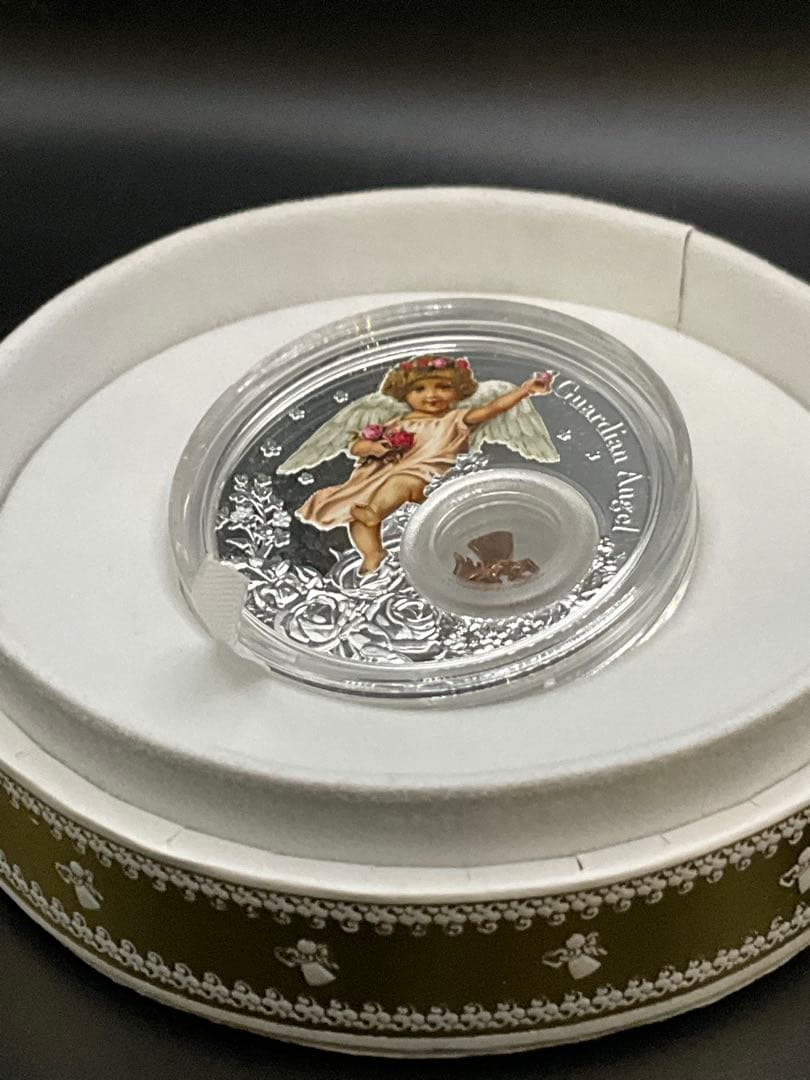 2024年ニウエ　守護天使　プルーフ銀貨