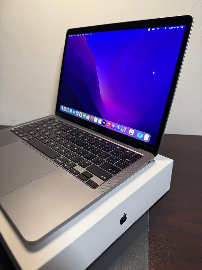 MacBook本体 MacBook Pro 2020. M1. 16GB . 500GB