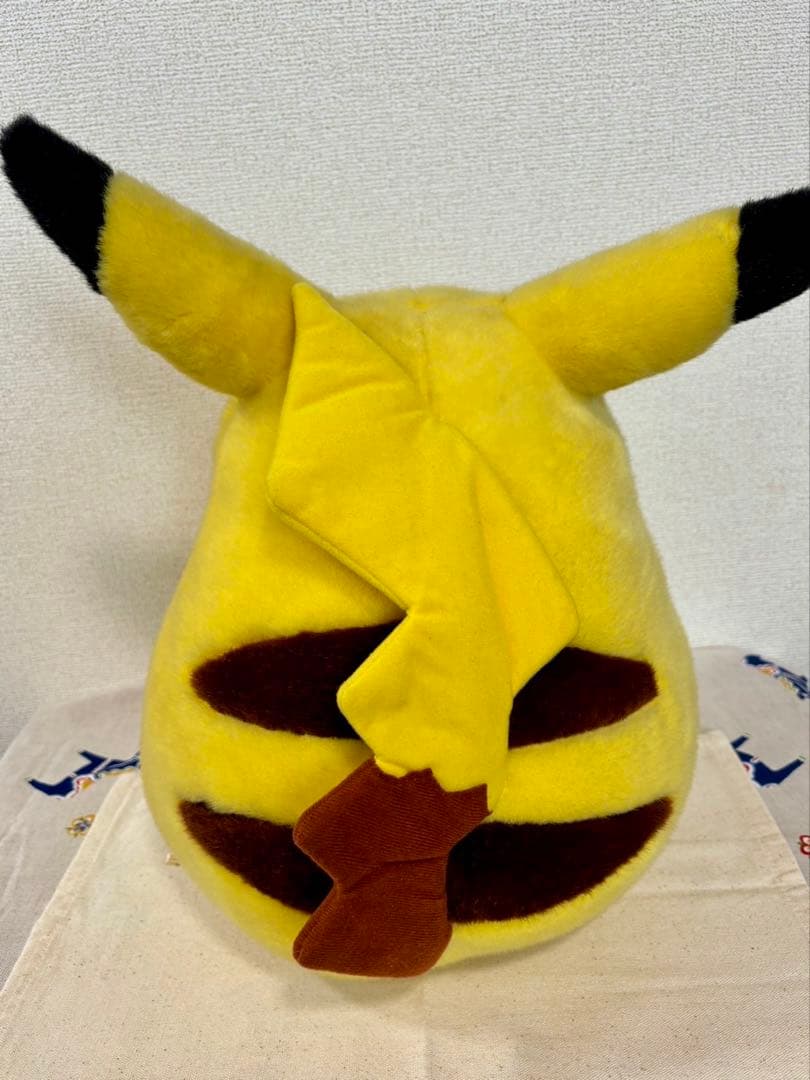 ピカチュウ 等身大ぬいぐるみ