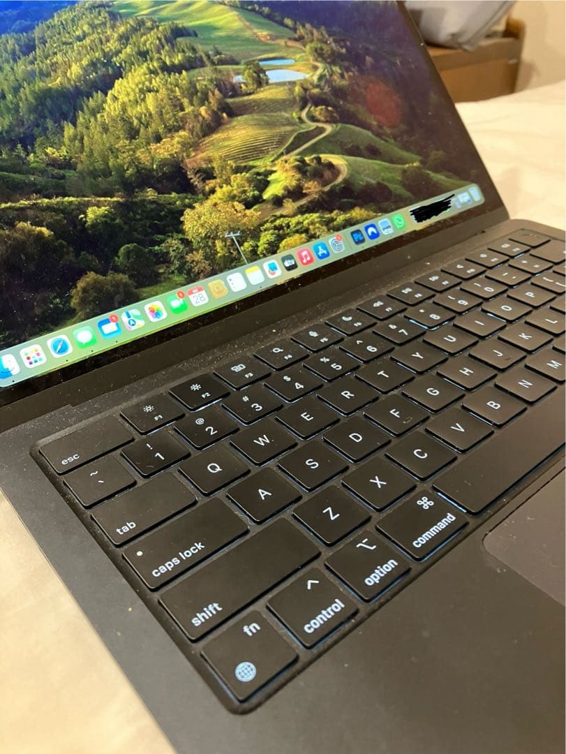 Apple MacBook Air M2 (2022) 本体