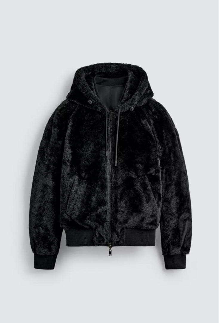 ZARA ザラ　リバーシブルフェイクファーボンバージャケット　新品、未使用