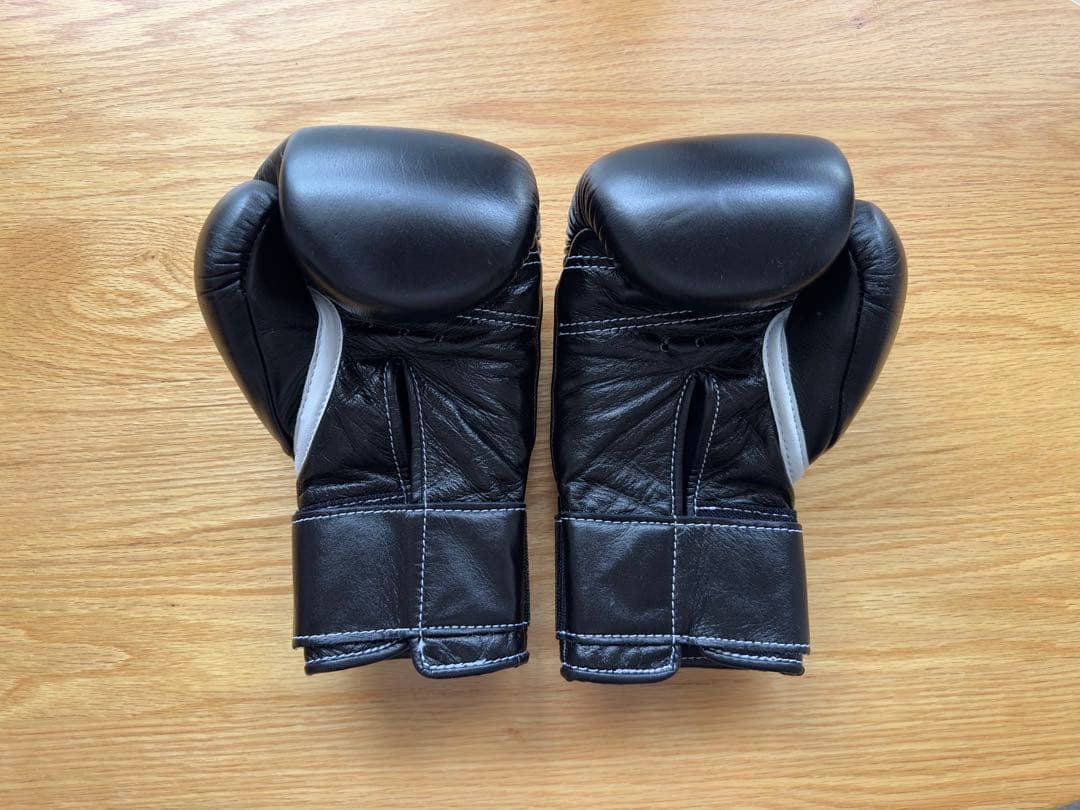 Winning ボクシンググローブ ブラック　8オンス