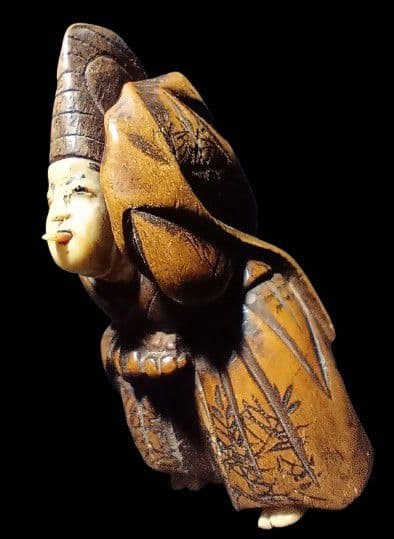 柘植彫 鯨歯 象嵌 「舌出し 三番叟」 からくり 根付 珍品