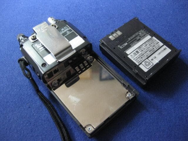 ICOM IC-T7ss 144MHz/430MHz　エアバンド広帯域受信対応