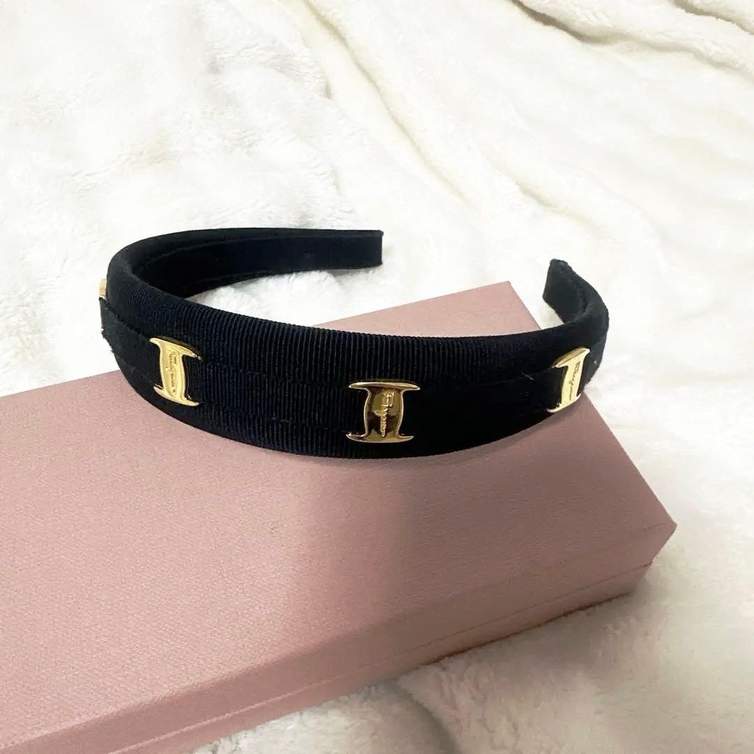 ⭐︎美品⭐︎フェラガモカチューシャ