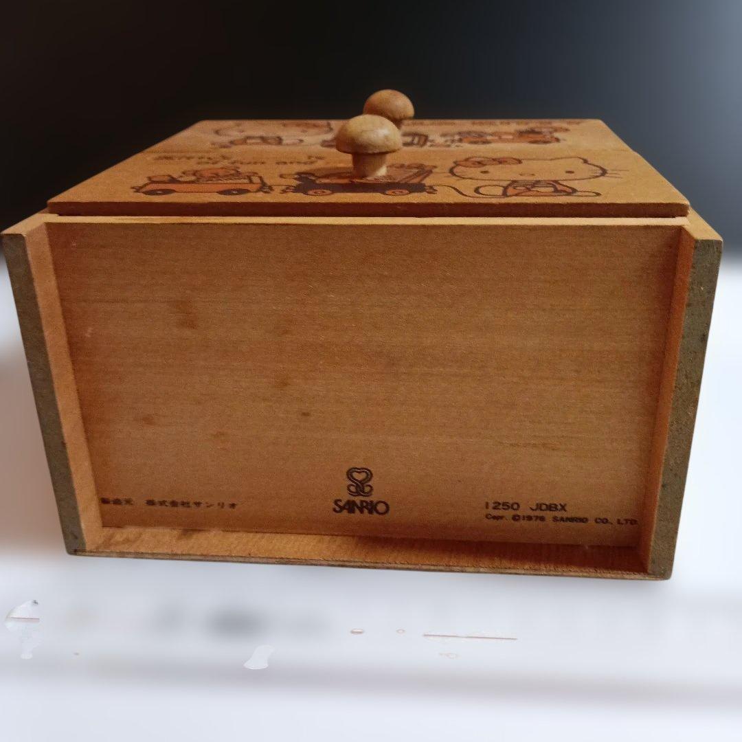 昭和レトロ★ サンリオ★HELLO KITTY 木製引き出し付き小物入れ