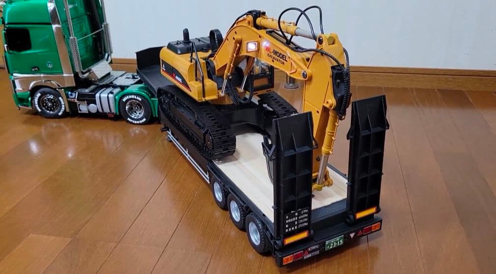 タミヤ1/14 メルセデス・ベンツアクトロス６×4 フルオペ、すぐ遊べます。