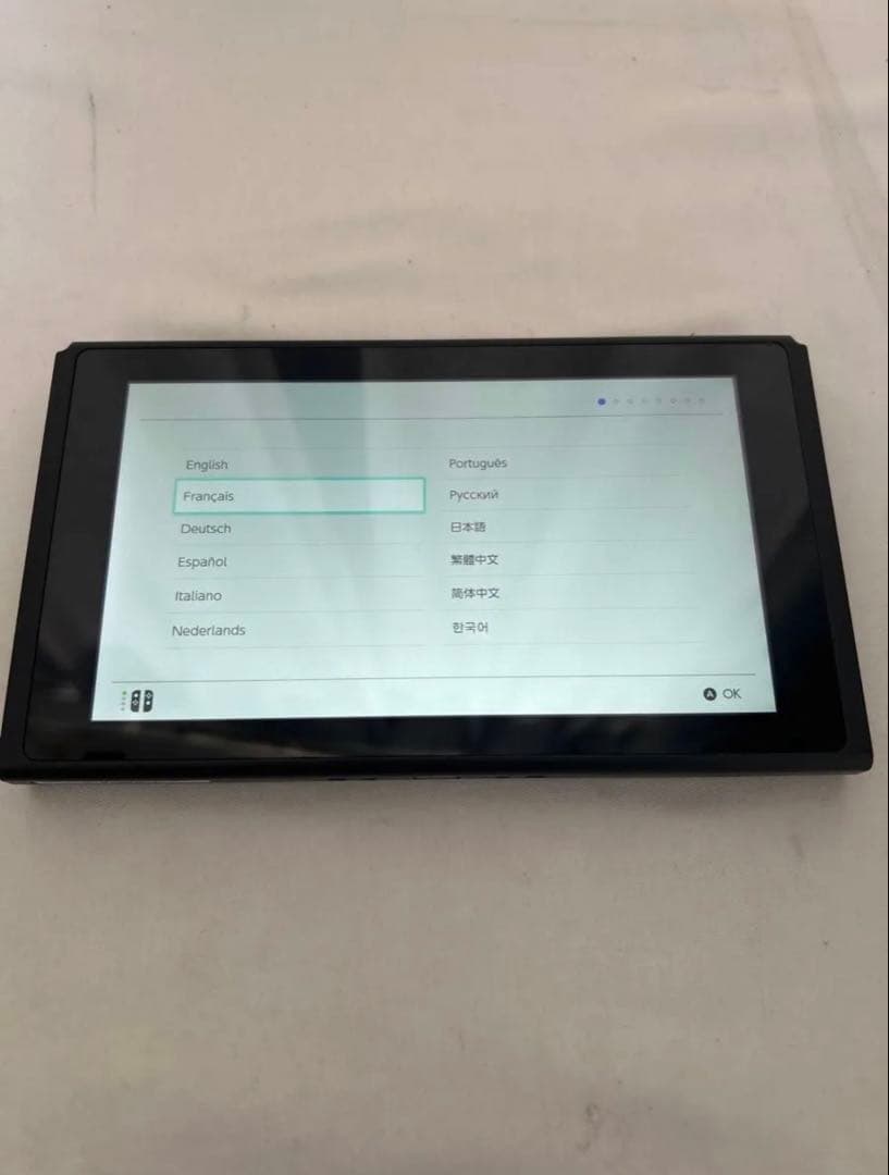 り　　Nintendo Switch 本体 赤/青