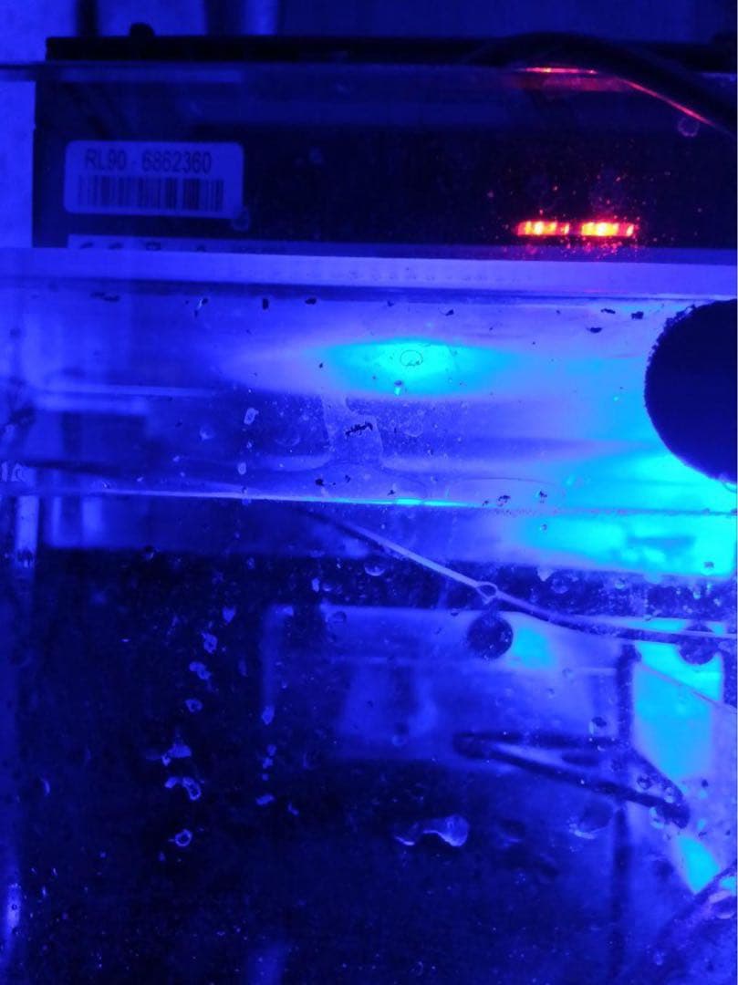 Red Sea ReefLED 90 照明本体