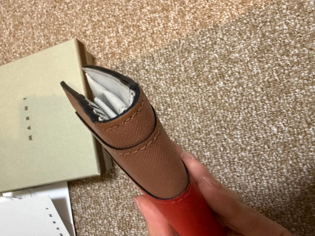 MARNI 二つ折り財布 レッド/ベージュ