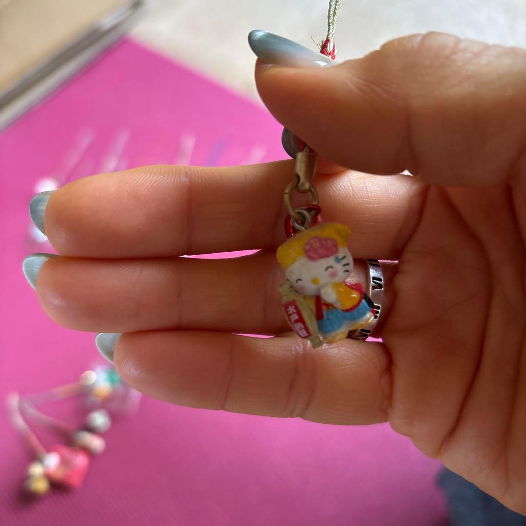 ご当地キティちゃんセット売り 沖縄から北海道まで色々