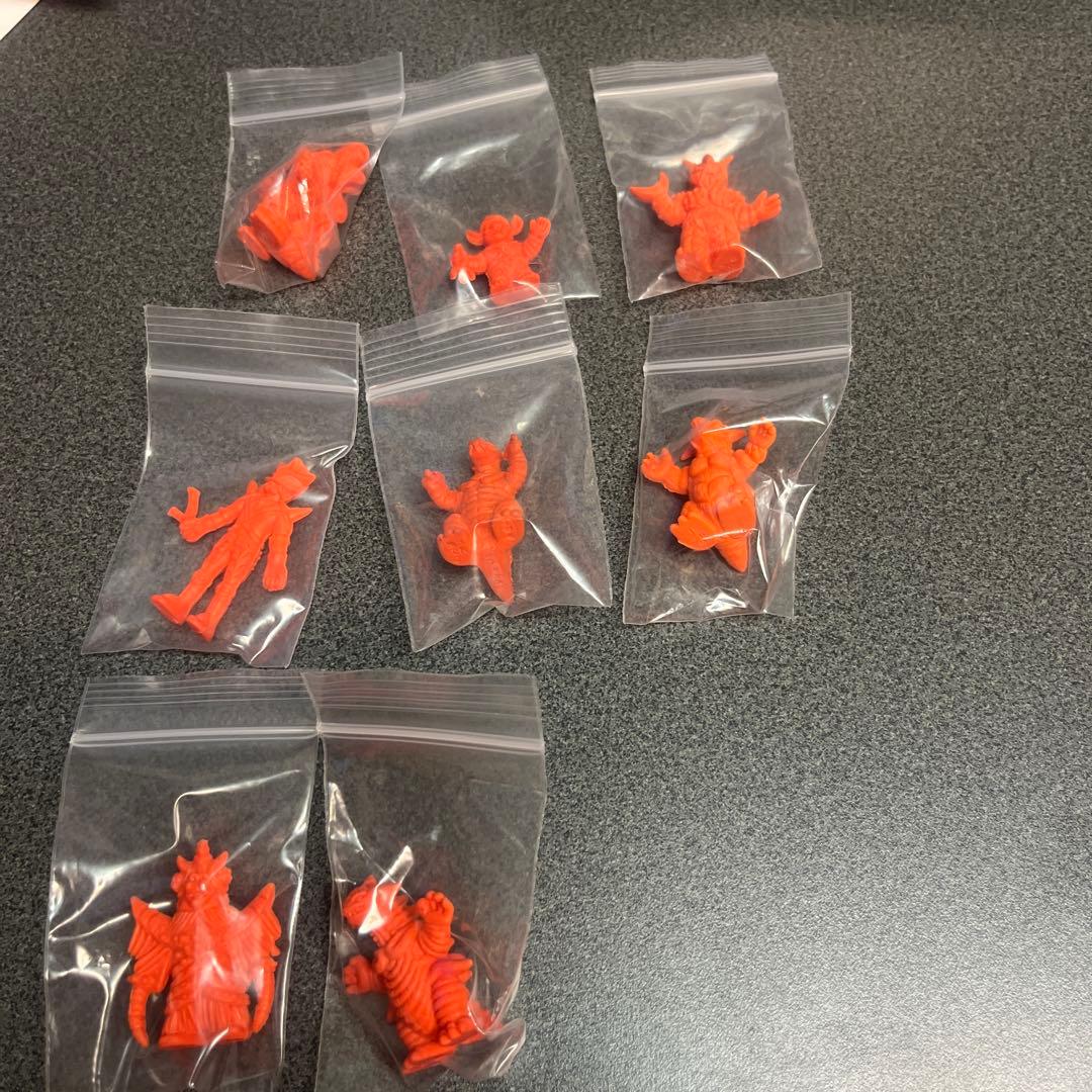 ウルトラマン怪獣消しゴムレア物青、橙、緑。バラ売りOK‼️