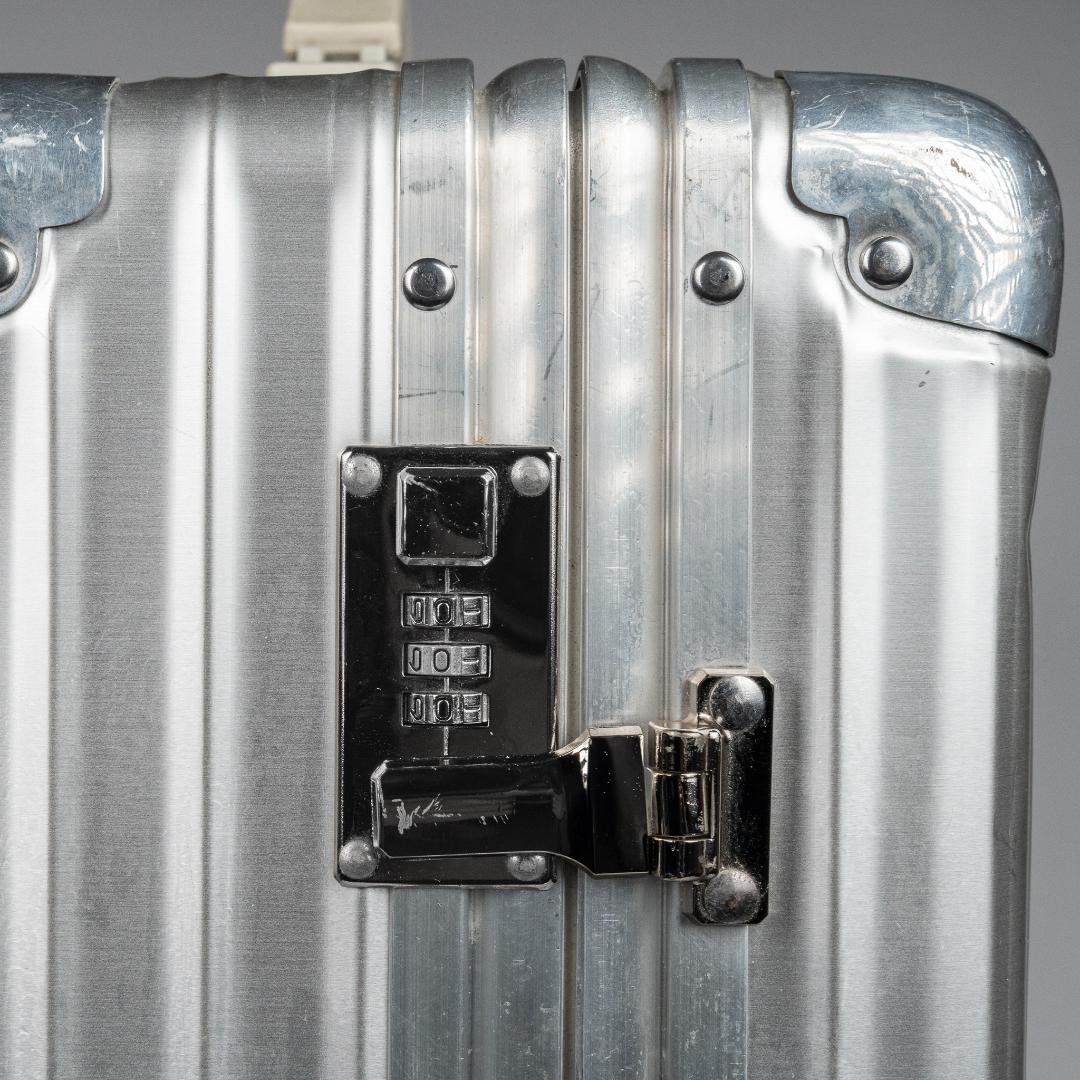 た*5様 RIMOWA リモワ クラシックフライト 35L 976.52 2輪