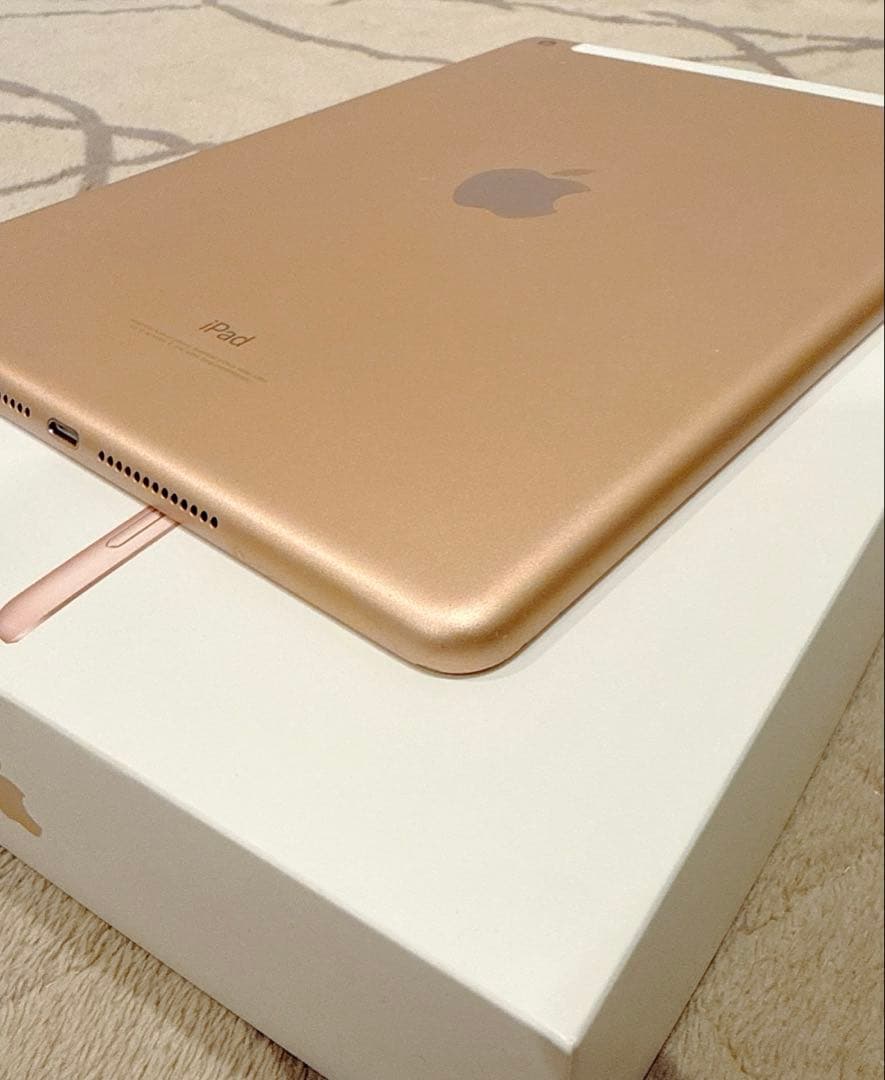 Apple iPad 第6世代 Wi-Fi＋Cellular 32GB