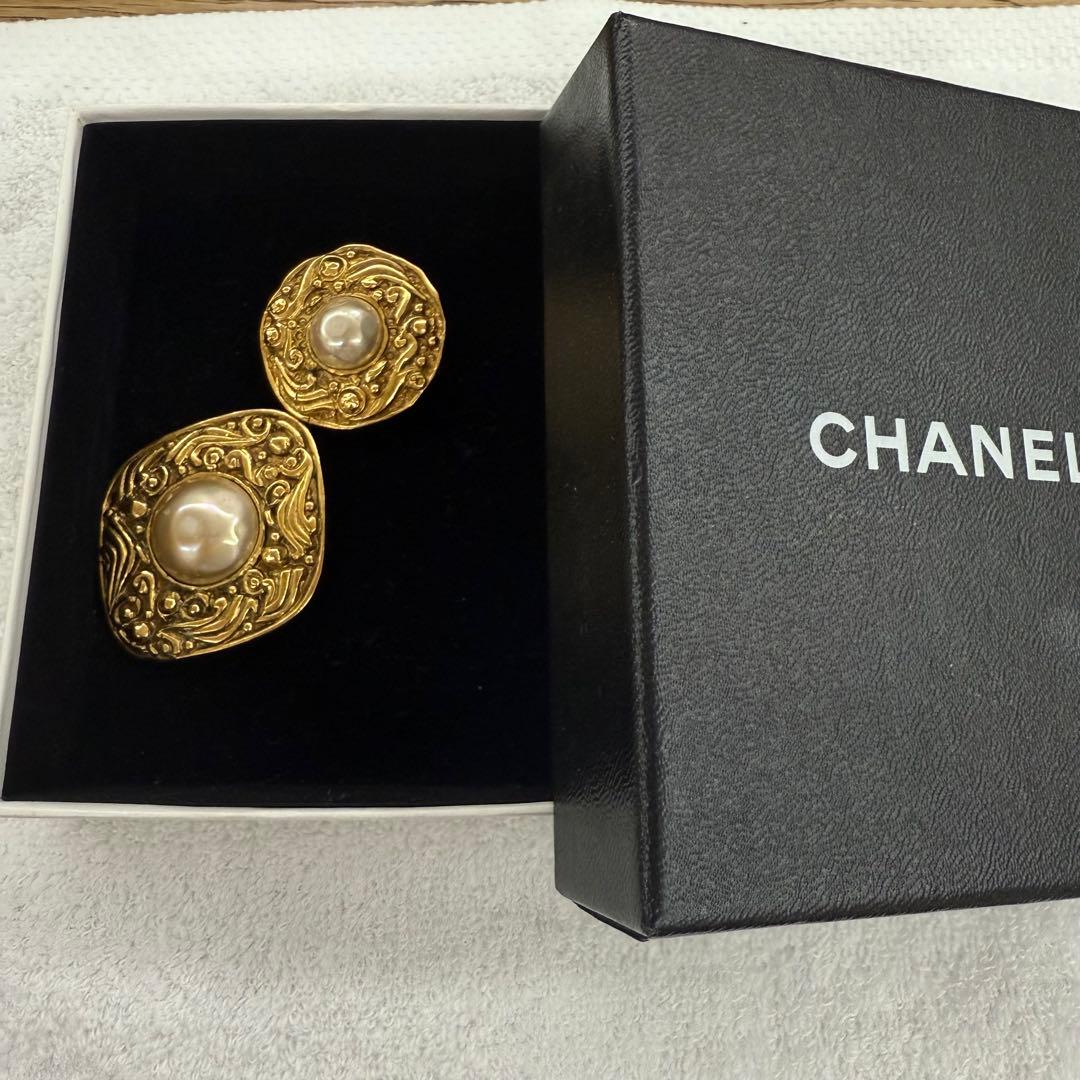 CHANEL ヴィンテージ　ブローチ