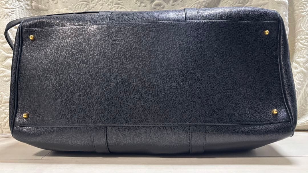 CHANEL ブラックレザーボストンバッグ