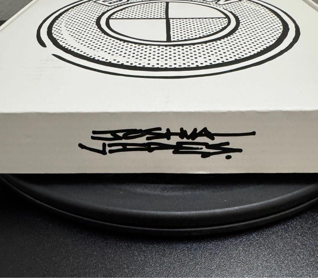 Joshua Vides ジョシュアヴィーダス BMW 直筆サイン入 アート