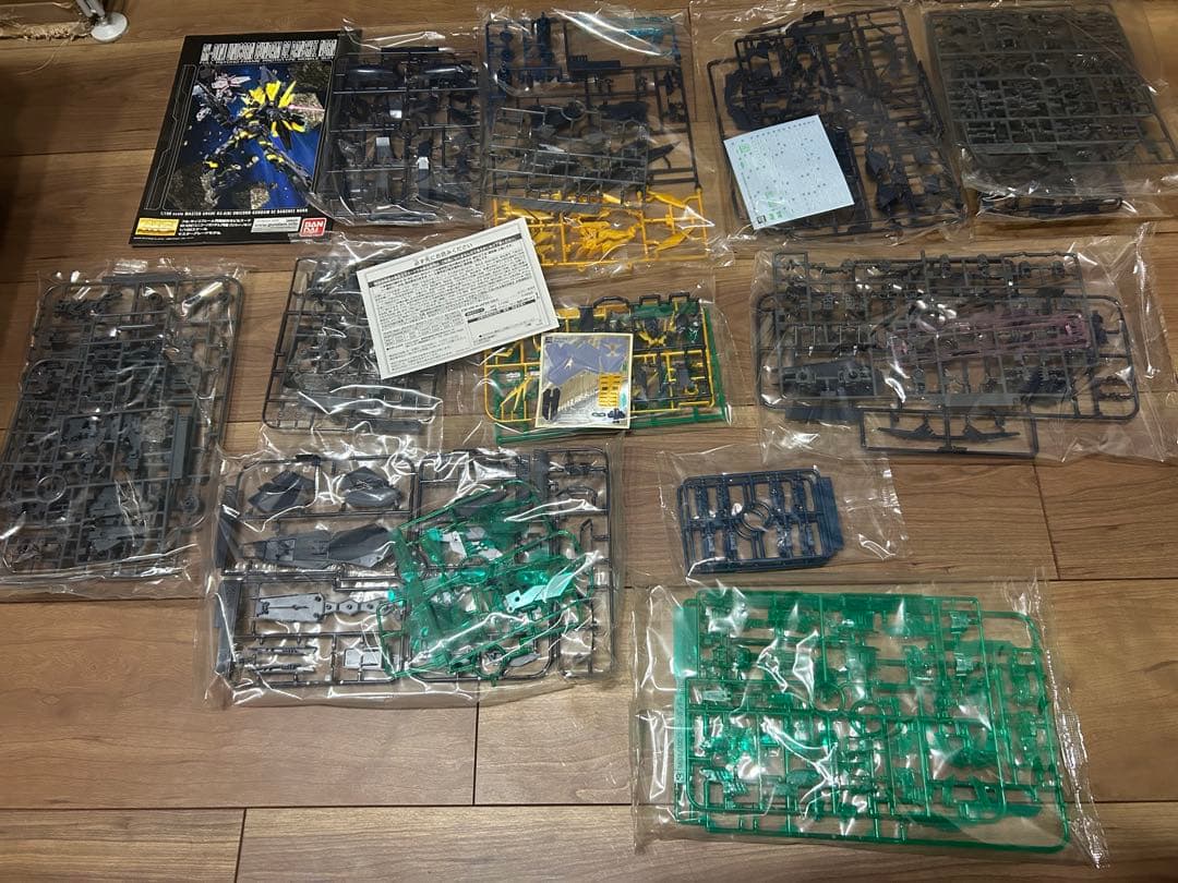 MG ユニコーンガンダム2号機 バンシィ・ノルン(最終決戦ver.)ガンプラ