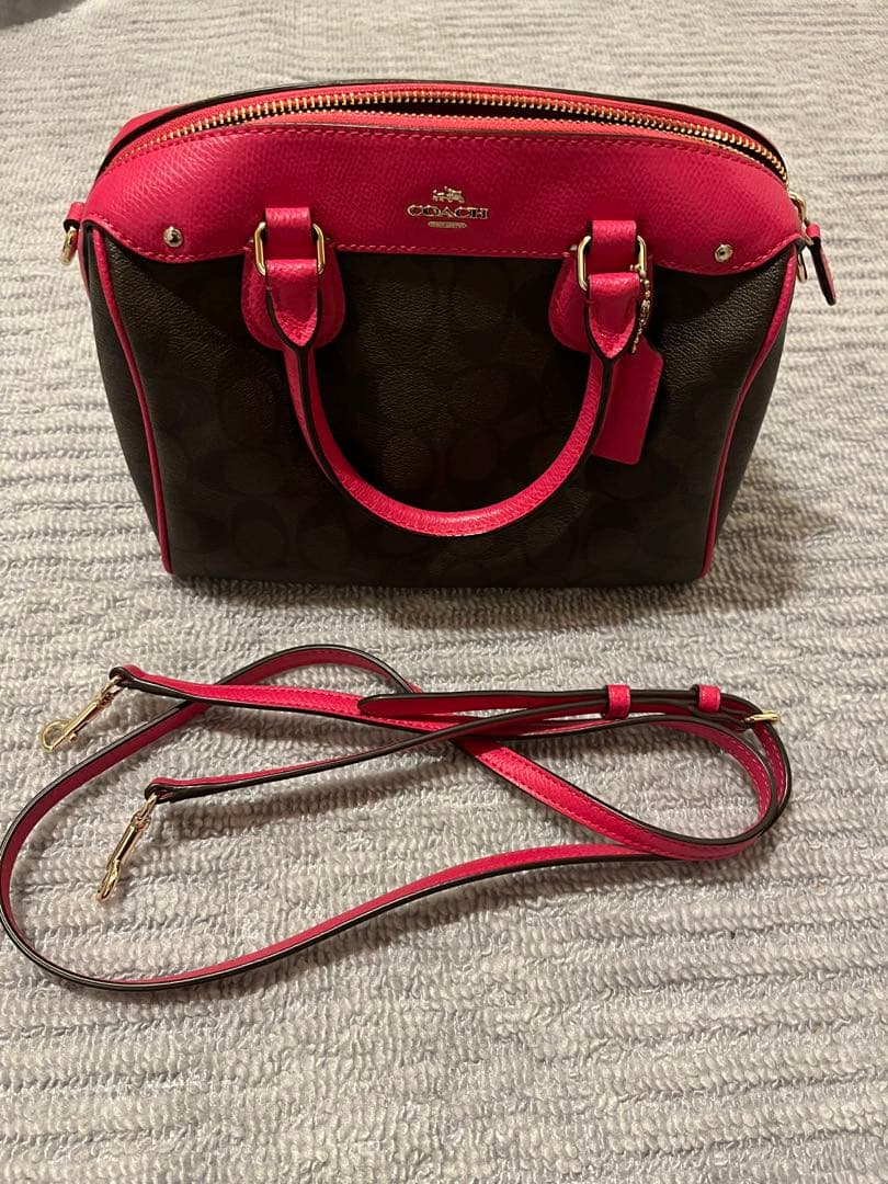 Coach ショルダーバッグ アリシャ