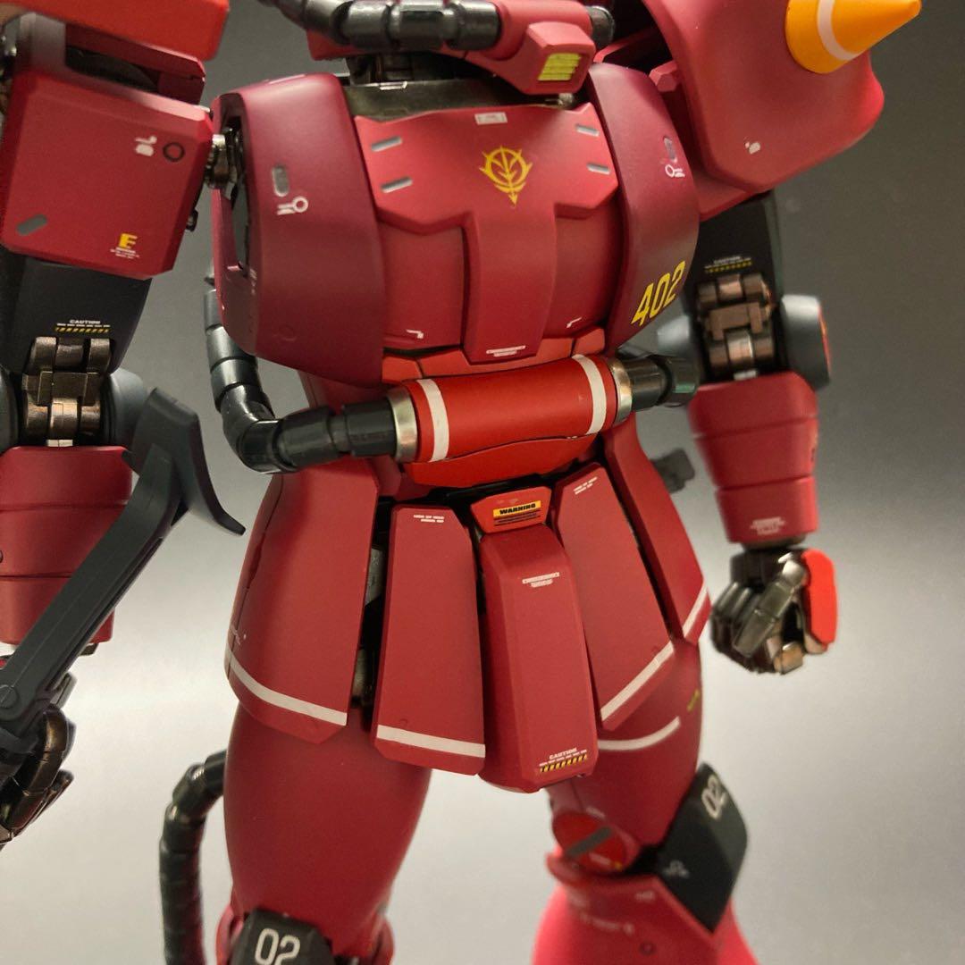 MG ザクⅡ ジョニーライデン専用機　塗装済み完成品ガンプラ