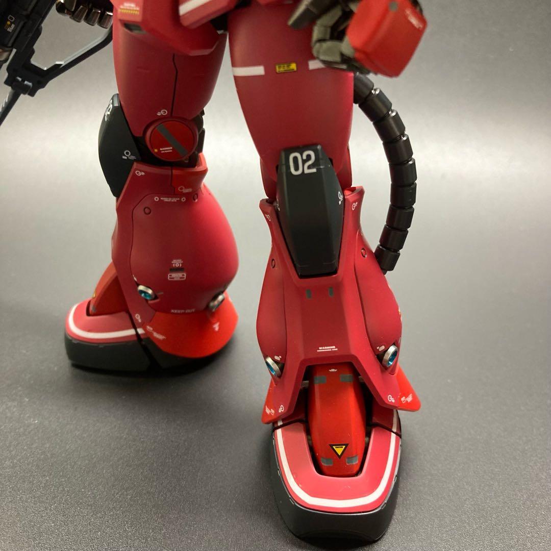 MG ザクⅡ ジョニーライデン専用機　塗装済み完成品ガンプラ