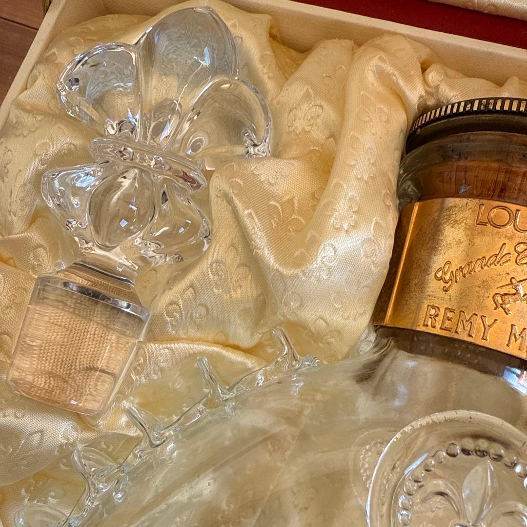 【バカラ社製】レミーマルタン ルイ13世 空瓶＆専用ボックス