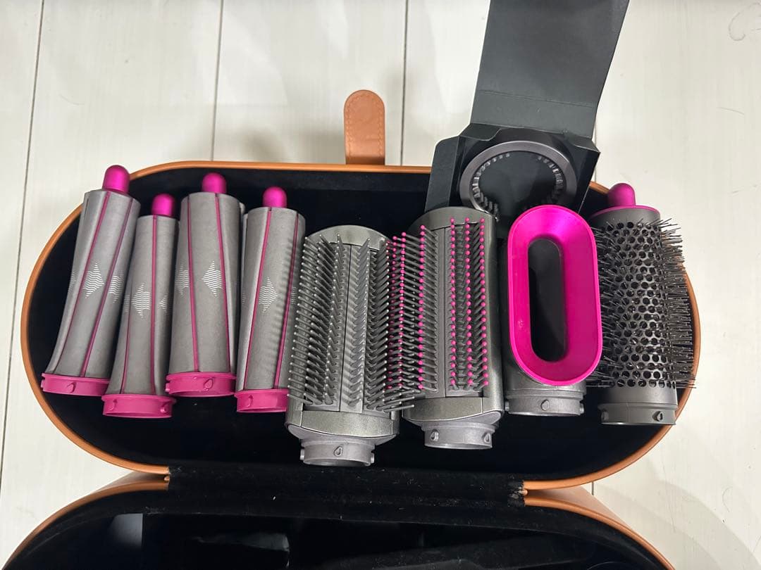 Dyson ドライヤー ※箱破損有り