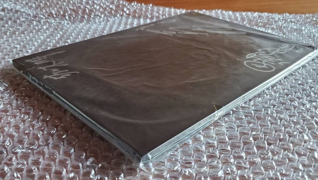 s*3様 M1号　ウルトラマン　1/2 マスク　グレーカラー　サイン入りベース付