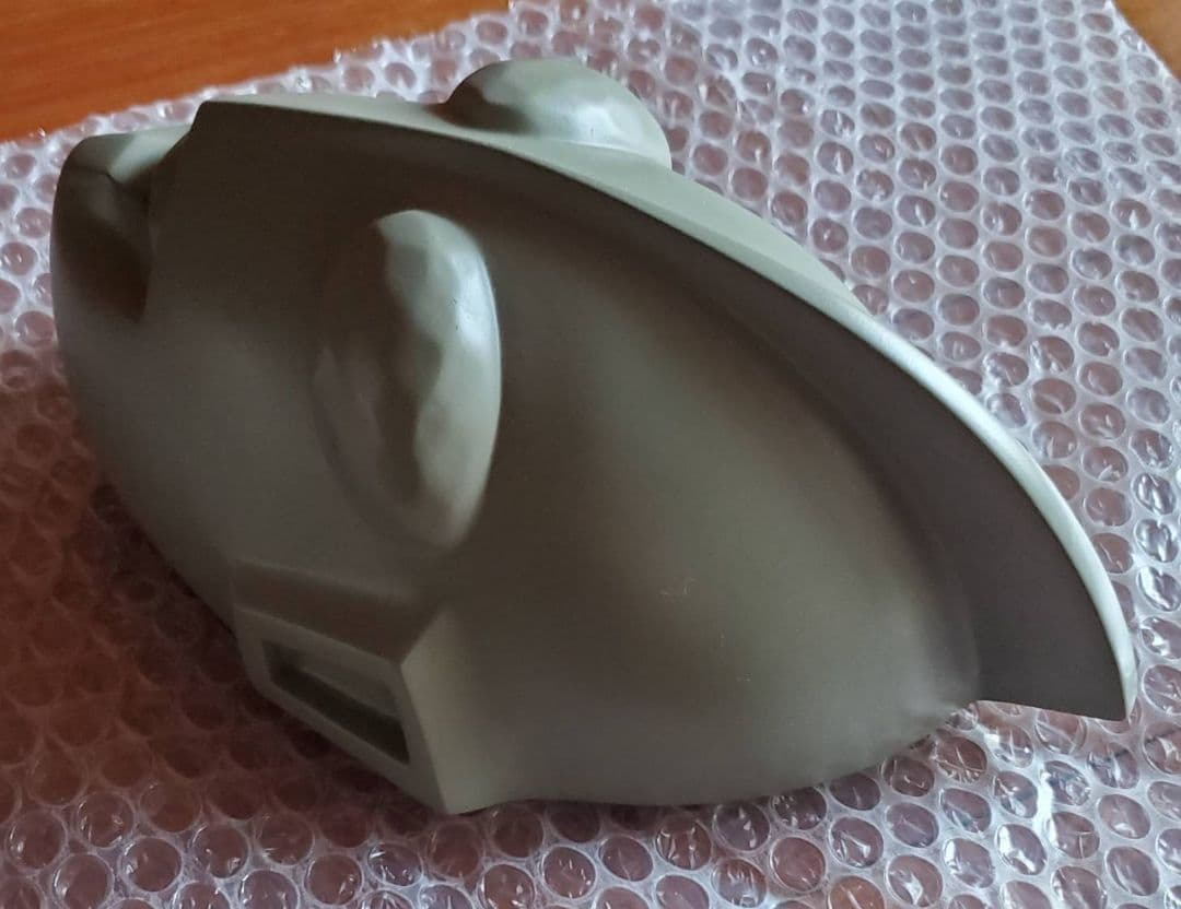 s*3様 M1号　ウルトラマン　1/2 マスク　グレーカラー　サイン入りベース付