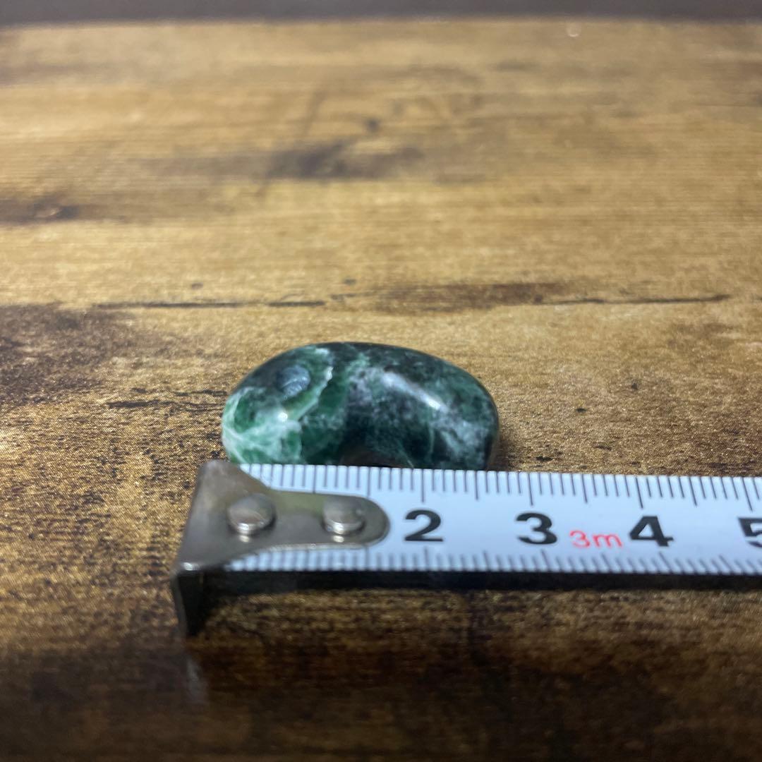 11g 糸魚川　翡翠　勾玉　緑
