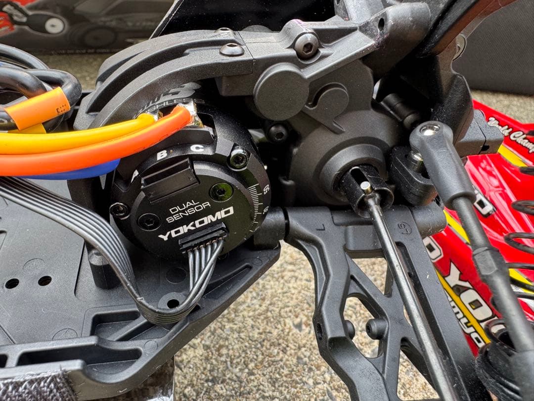 ヨコモRO2.0 サンワプロポ　ブラシレス仕様　プロポケース無し付属しません