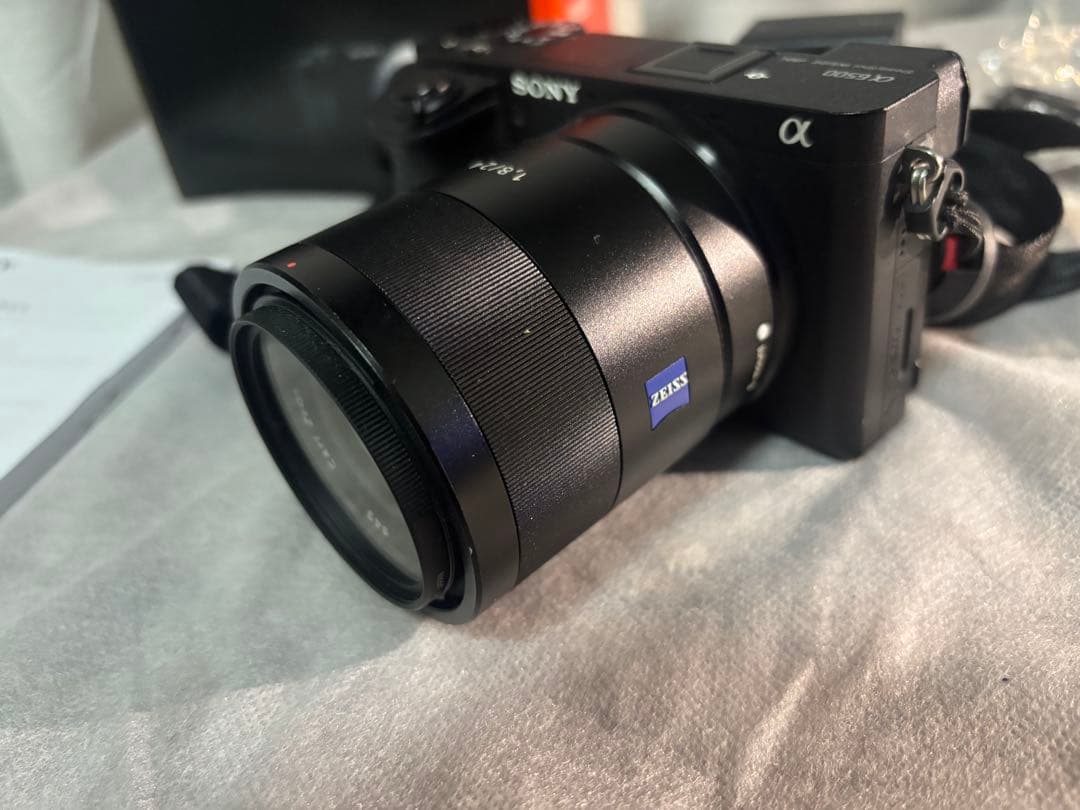 Sony α6500 ミラーレス一眼 ゼイスタイプレンズ付き