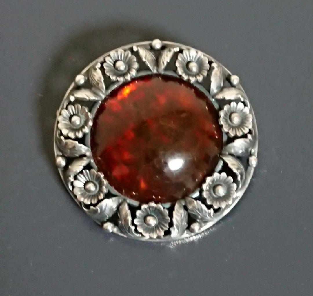 ひ*。様 ヴィンテージ N.E.FROM シルバー アンバー ブローチ デンマー