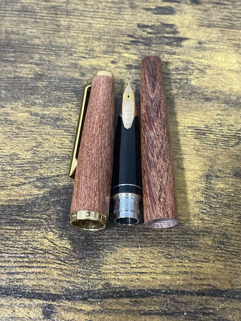 試筆のみ　1975年製　初代カスタム　高級天然　イタヤカエデ 大型18金 万年筆