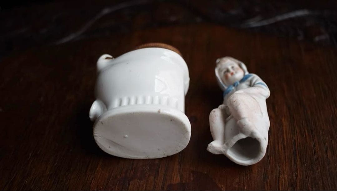 ドイツ　アンティーク　トイレ使っているビスクドール　チャイニーズトイレ　セット