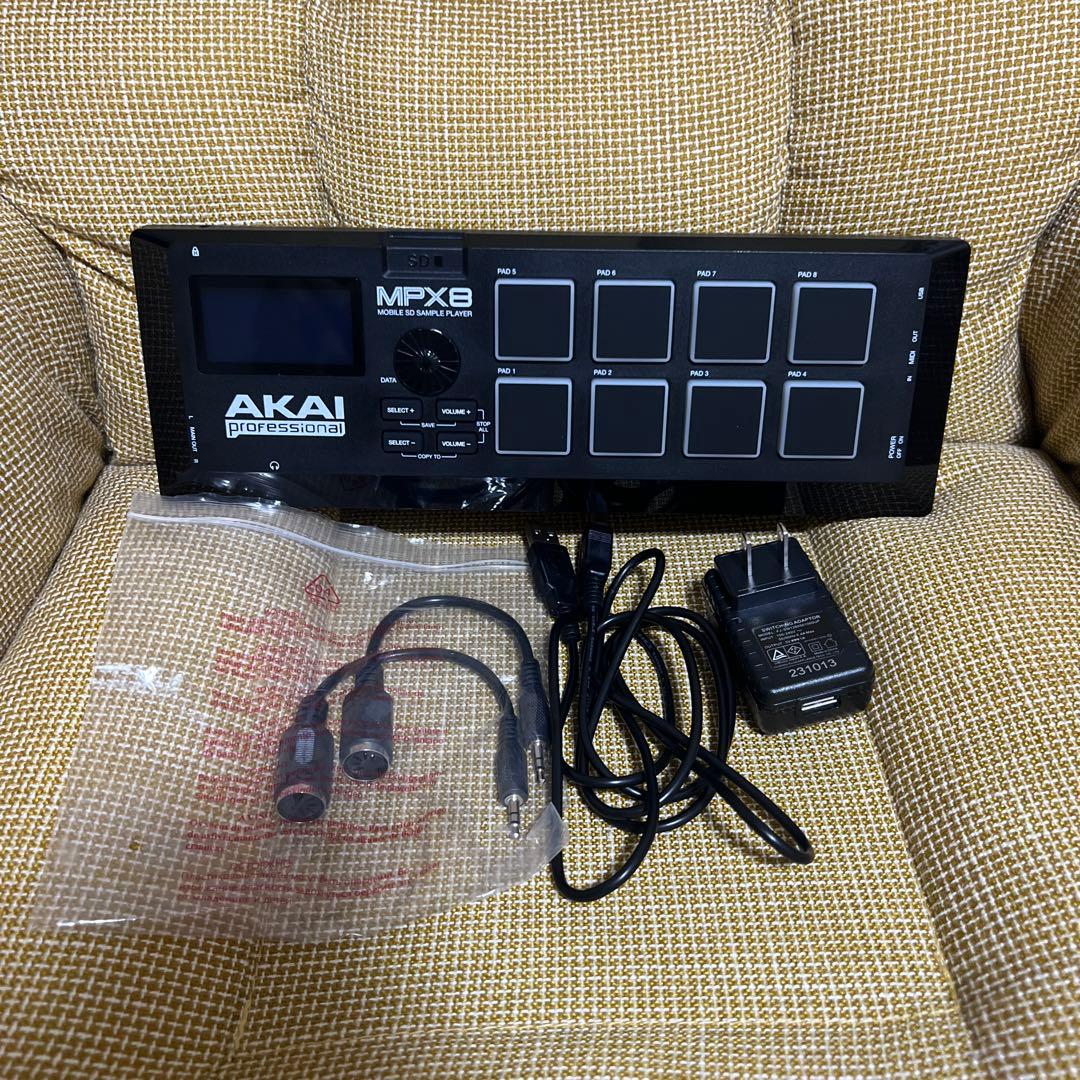 AKAI (アカイ)MPX8 箱・付属品有 【中古品】