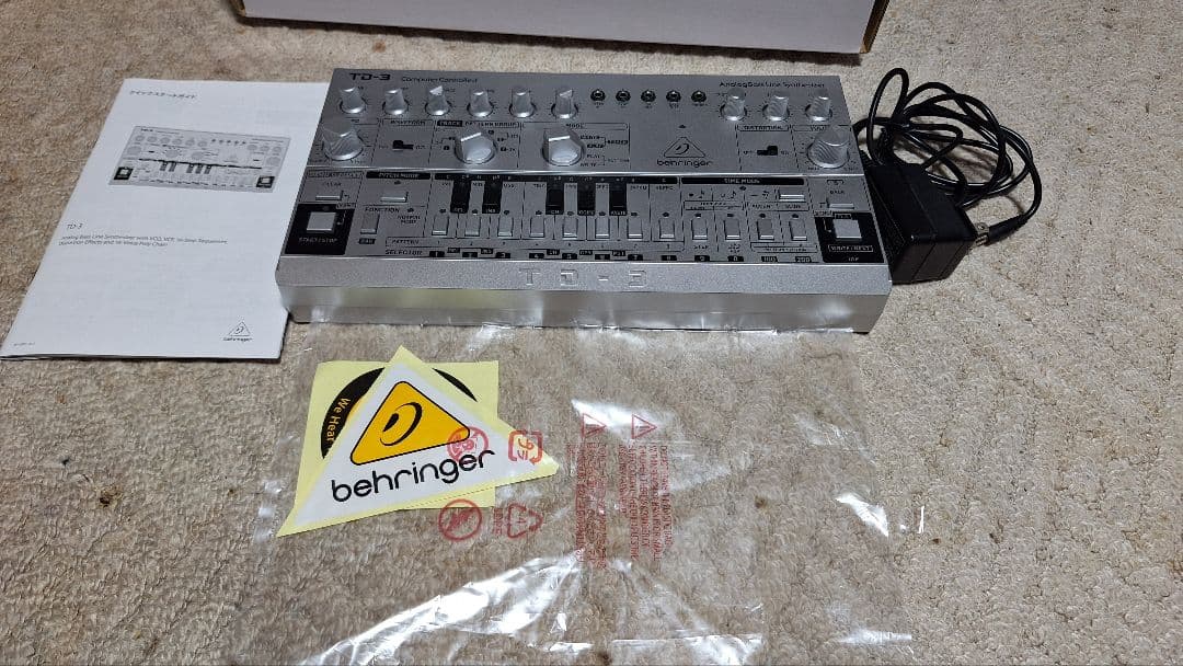 DTM・DAW behringer TD-3-SR