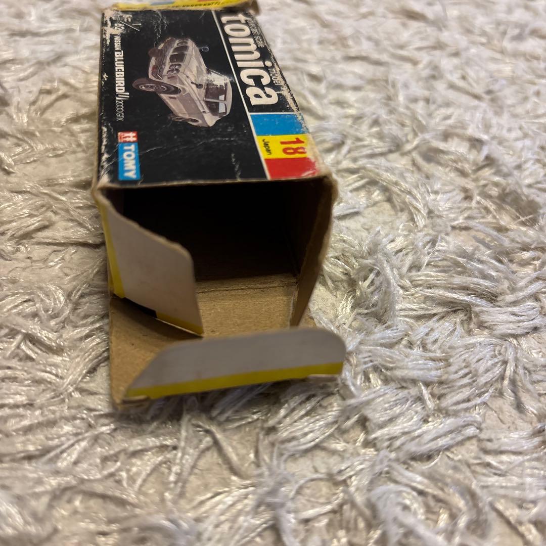 トミカ黒箱NO18ニッサン ブルーバードU 2000GT-X